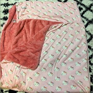 Posh Peanut luxe patoo hello kitty